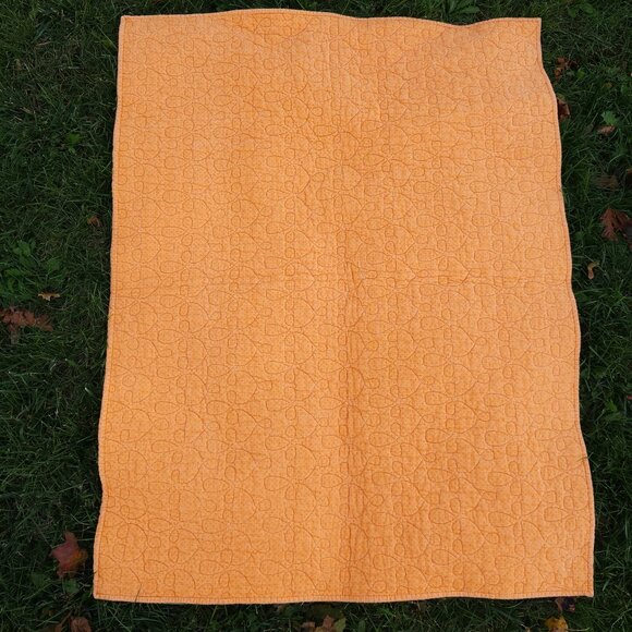 LOVELY XO Baby Blanket QUILT Play Mat 34" x 44" - Picture 2 of 6